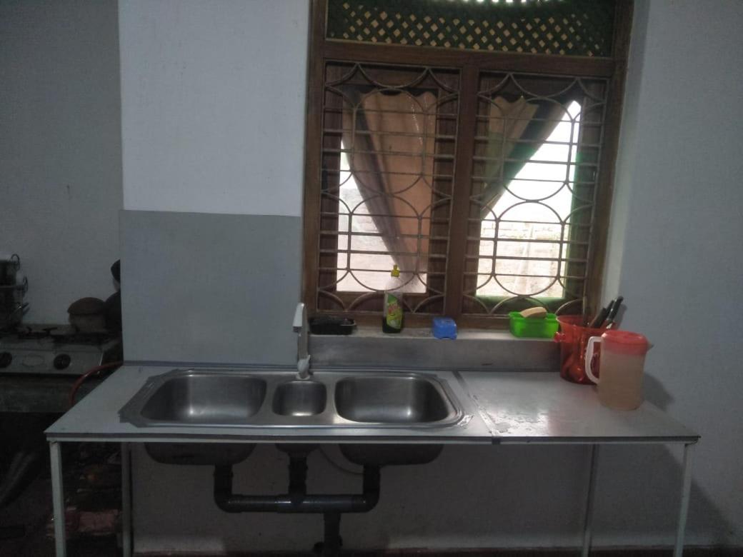 P&B Guest Villa Anuradhapura Luaran gambar